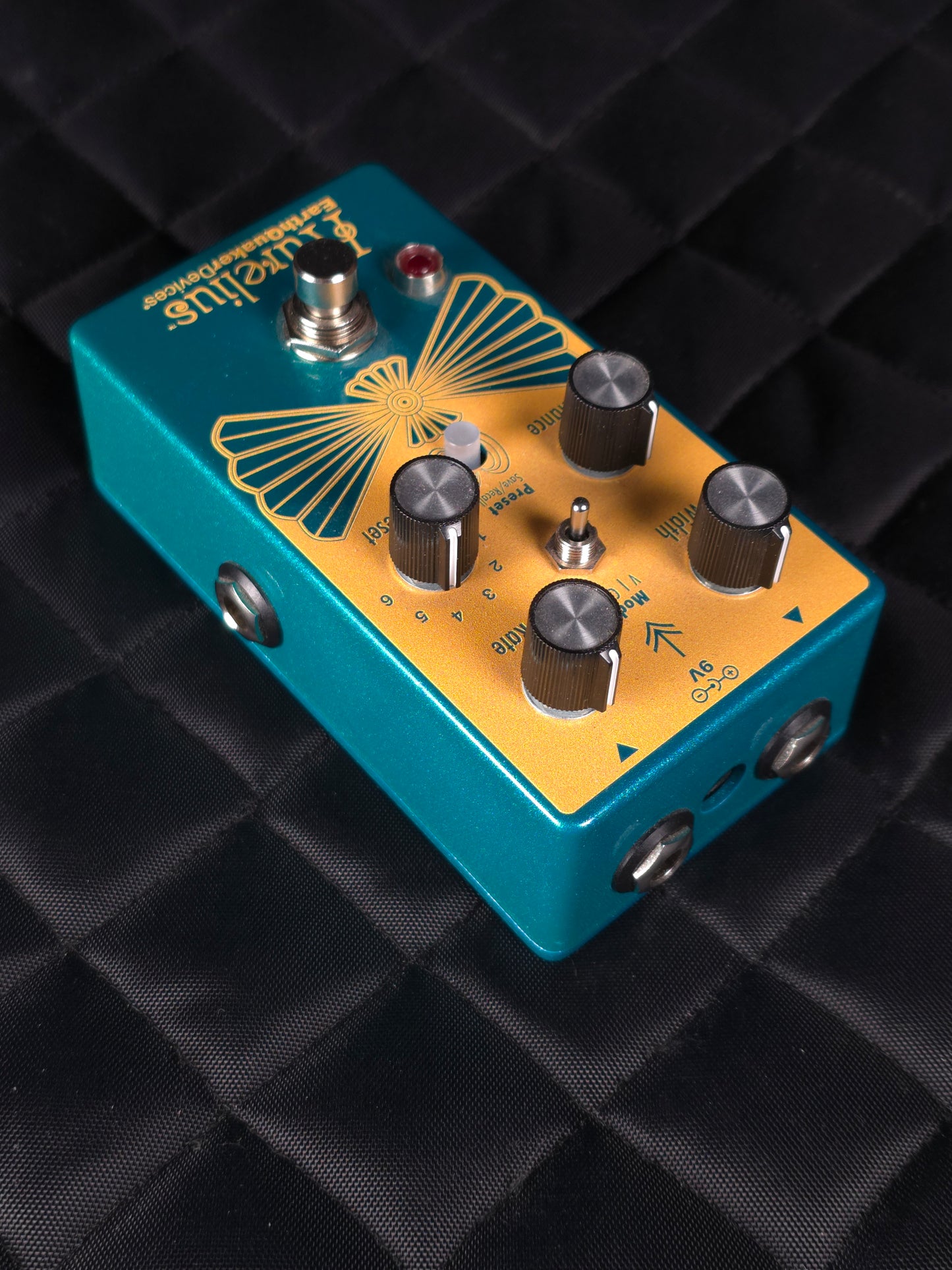 Earthquaker Devices Aurelius Tri-Voice Chorus
