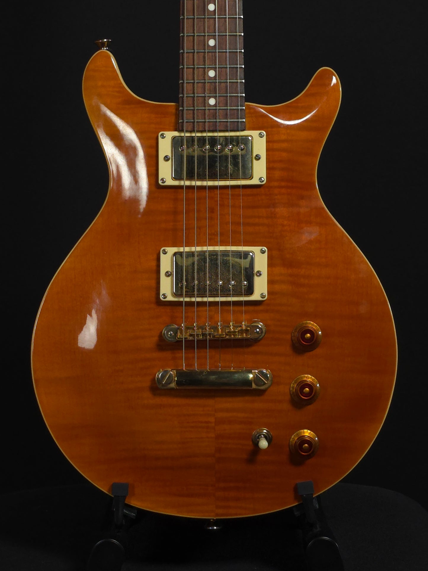 Hamer Double Cutaway Solid Body - Amber, MIK