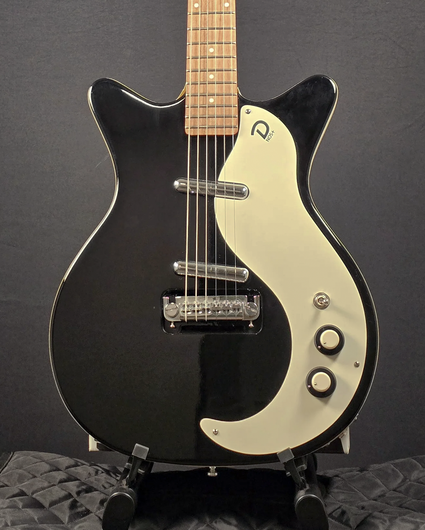 Danelectro NOS+ - Black