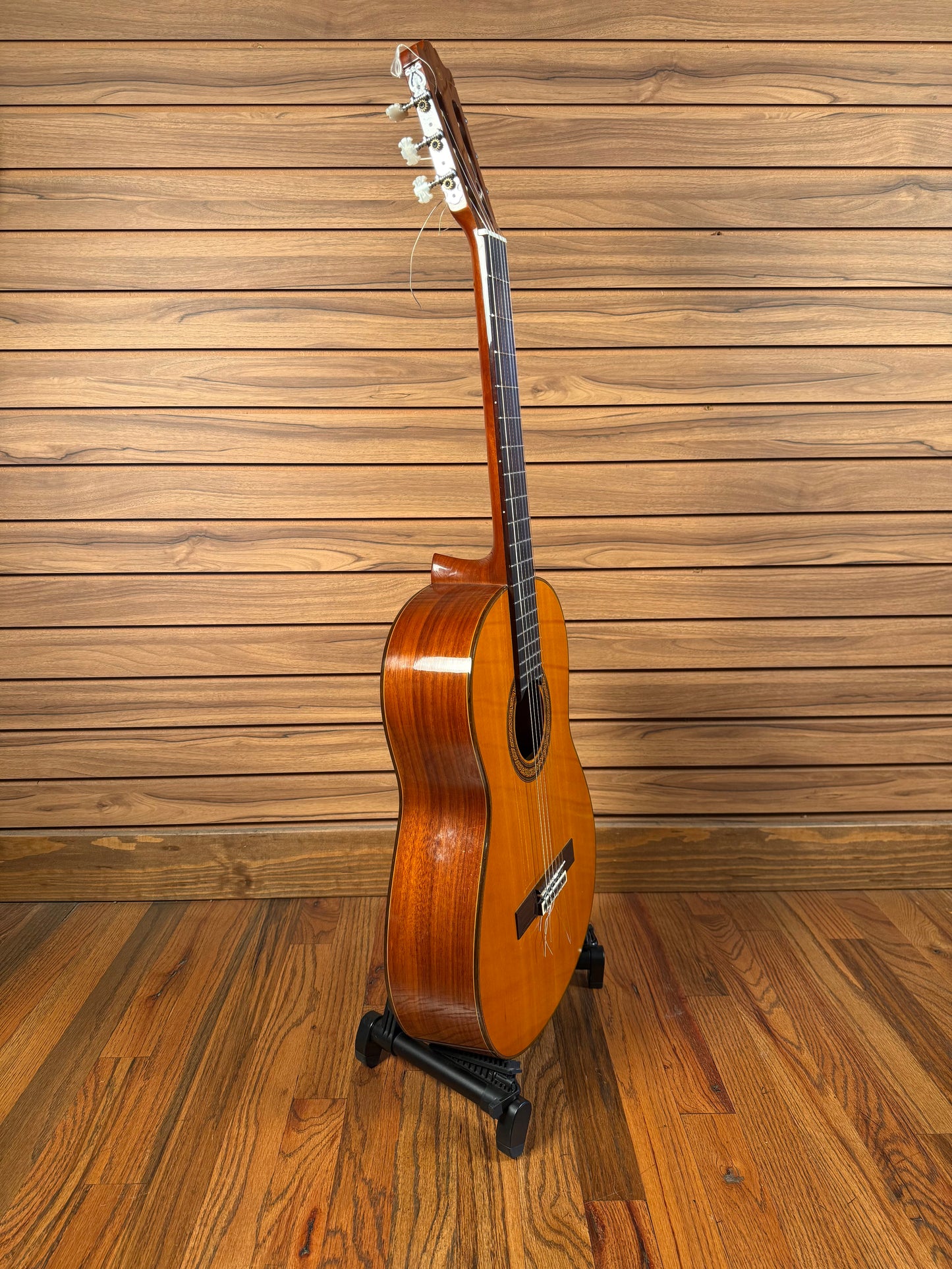 Yamaha G-231 ii Classical Guitar