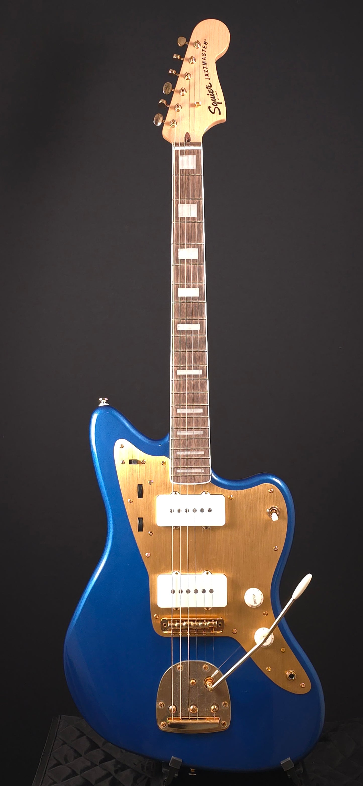 Squier 40th Anniversary Jazzmaster - Blue w/ Gold