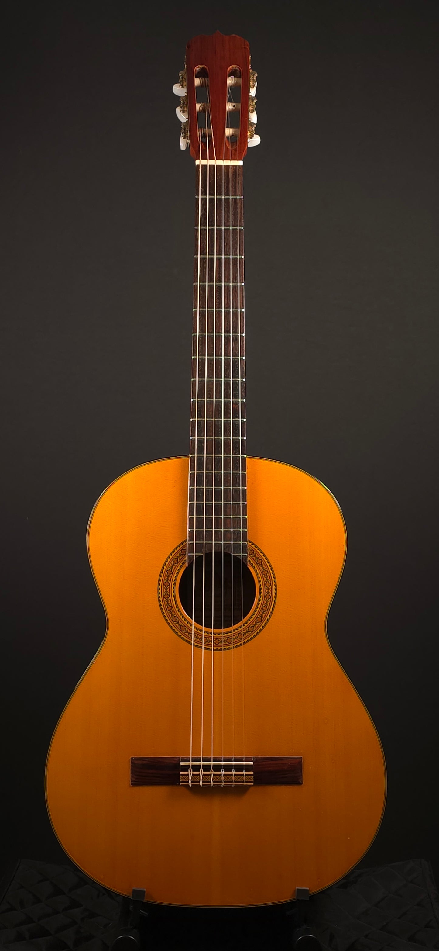 Takamine C-128, Made in Japan