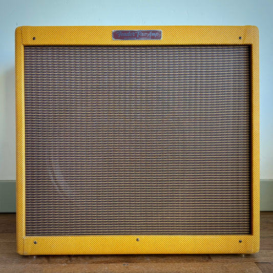 Fender '57 Custom Pro-Amp 2-Channel 26-Watt 1x15" Combo Amp (Reissue)