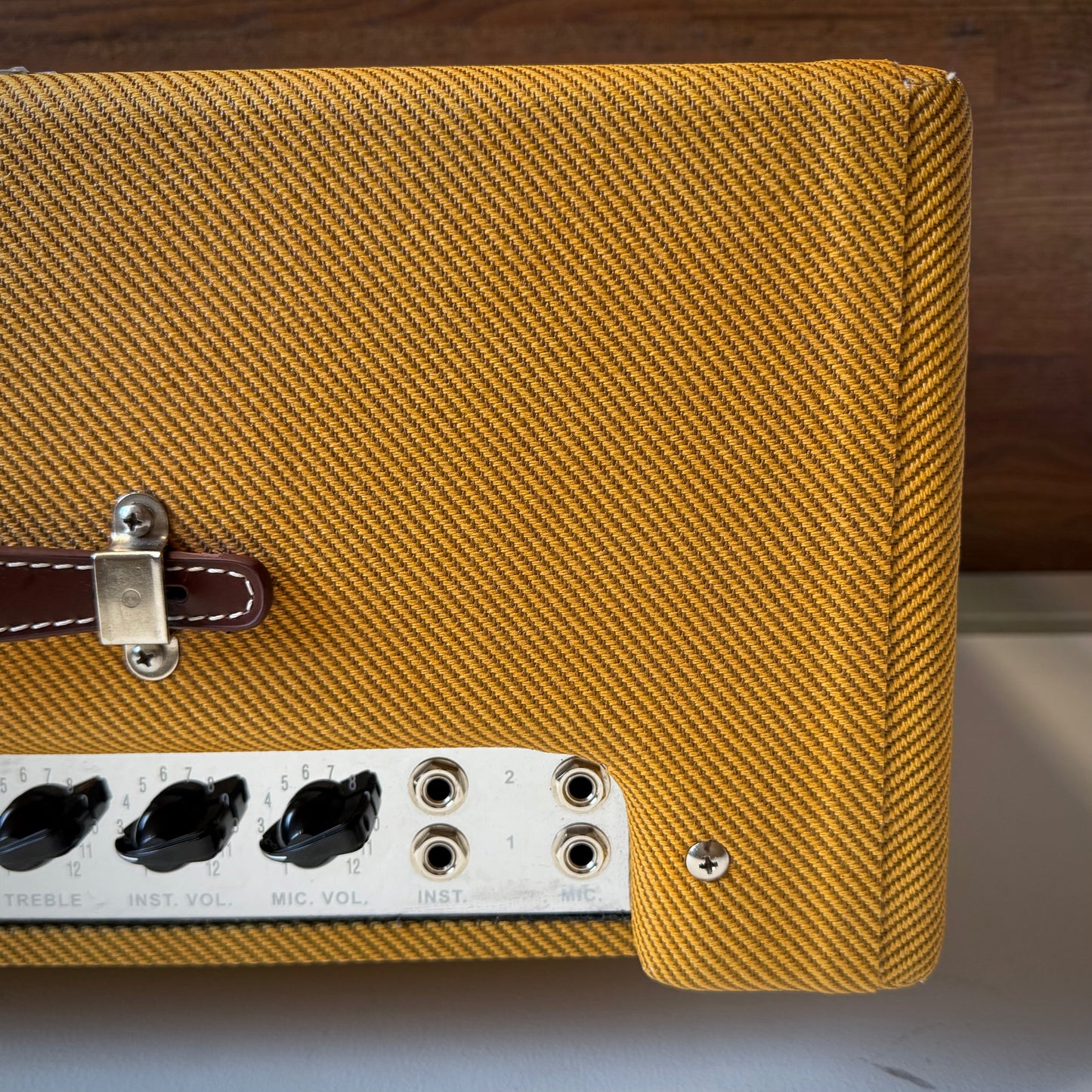 Fender '57 Custom Pro-Amp 2-Channel 26-Watt 1x15" Combo Amp (Reissue)