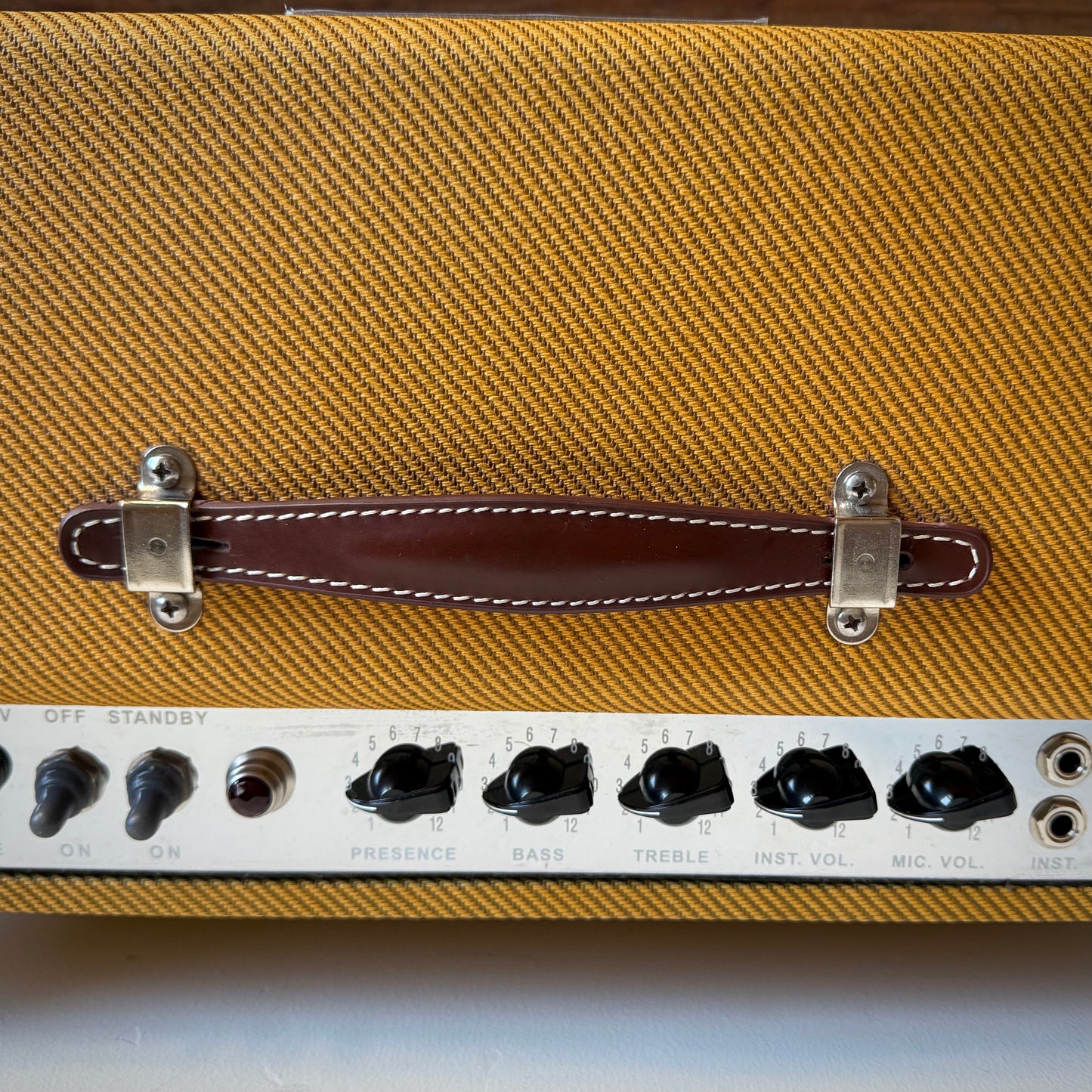 Fender '57 Custom Pro-Amp 2-Channel 26-Watt 1x15" Combo Amp (Reissue)