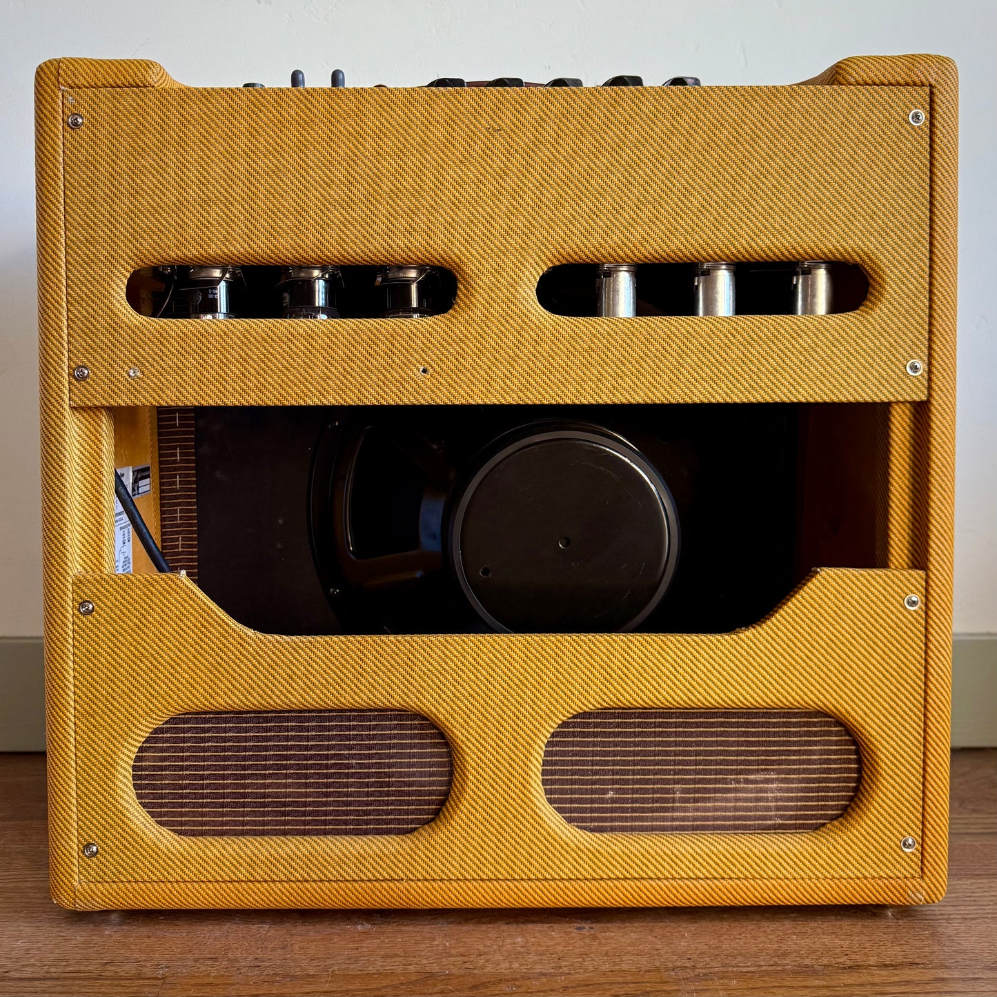 Fender '57 Custom Pro-Amp 2-Channel 26-Watt 1x15" Combo Amp (Reissue)