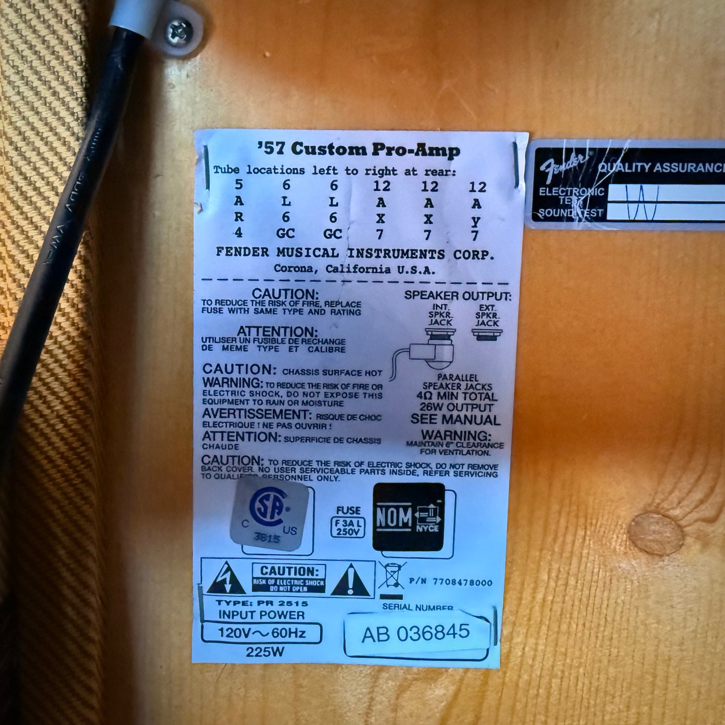 Fender '57 Custom Pro-Amp 2-Channel 26-Watt 1x15" Combo Amp (Reissue)