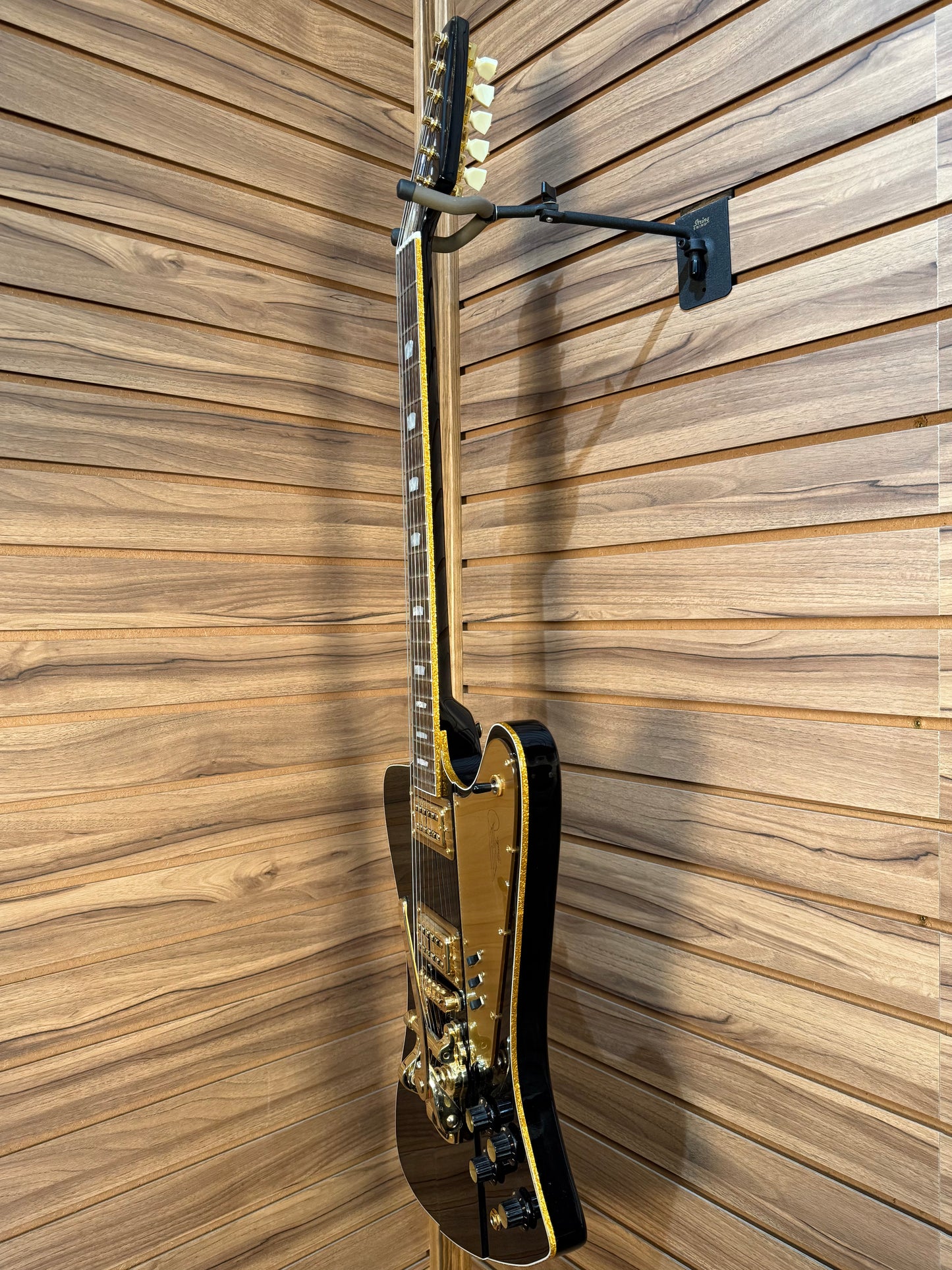 Kauer Guitars Banshee Standard w/3 Slider Switches - Black / Gold Sparkle