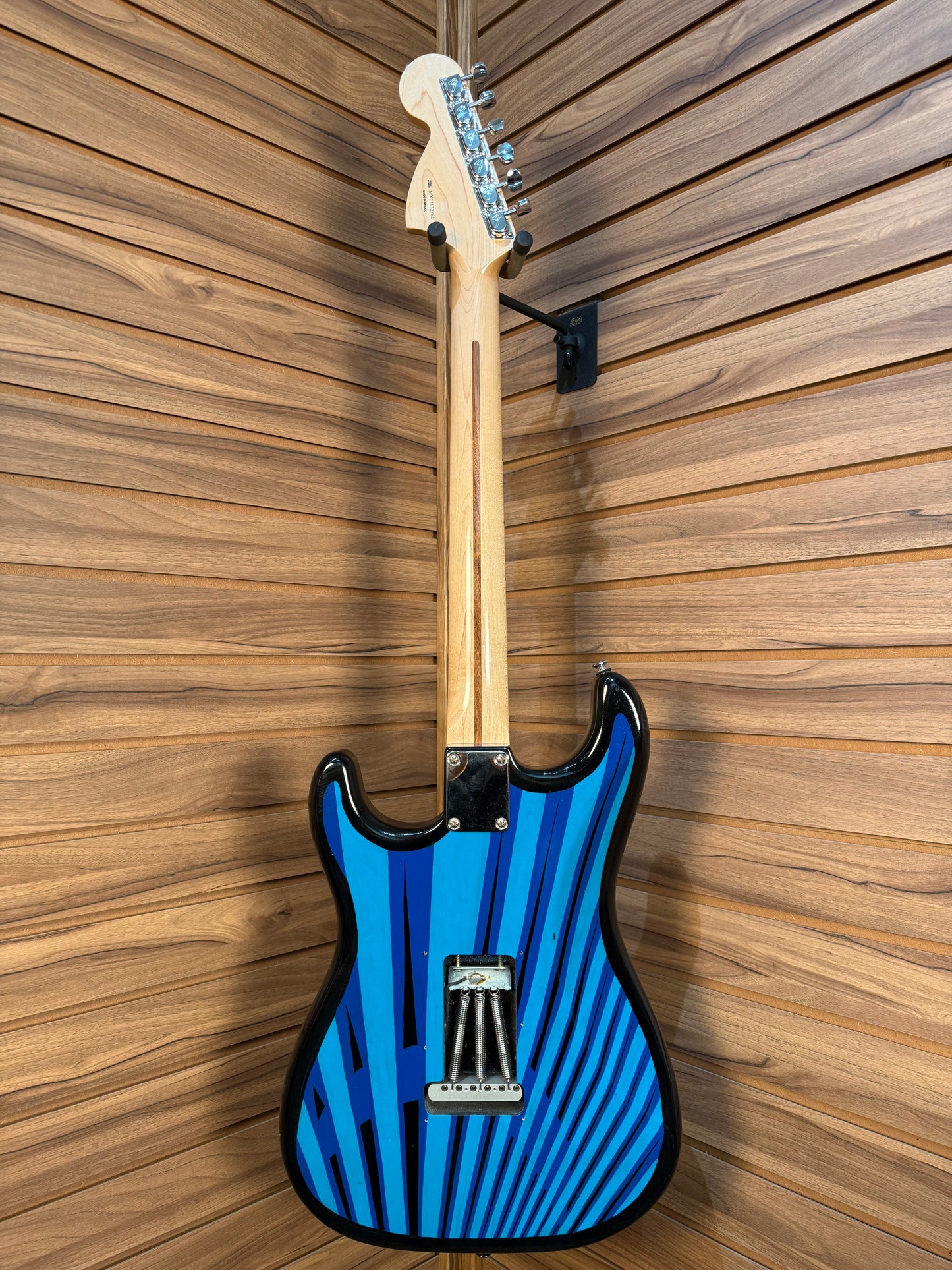 Chris Fleming / Fender "Pearl" Strat-Tele -  Hand Painted