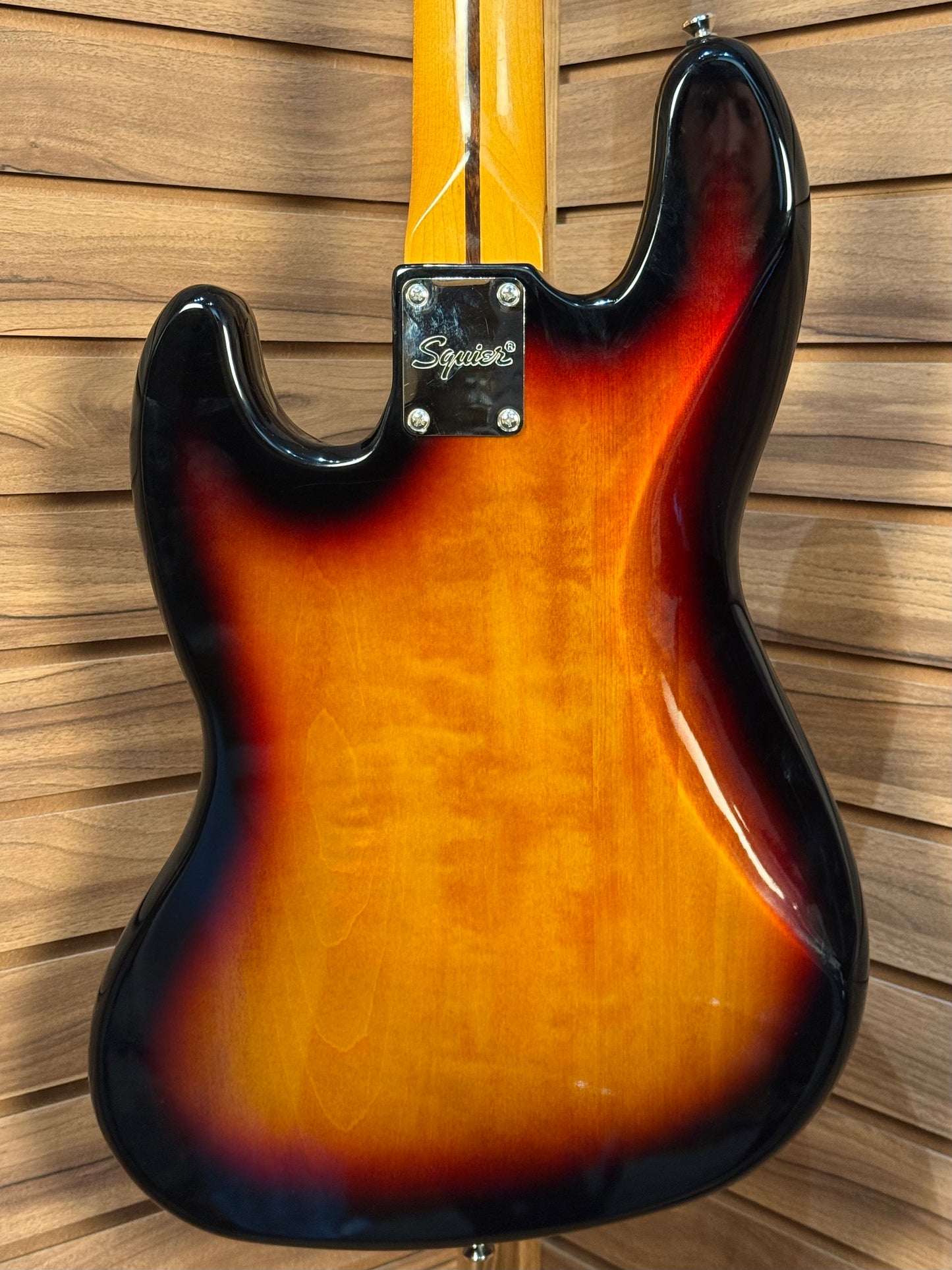 Squire Classic Vibe '60s Jazz Bass Fretless - 3-Color Sunburst