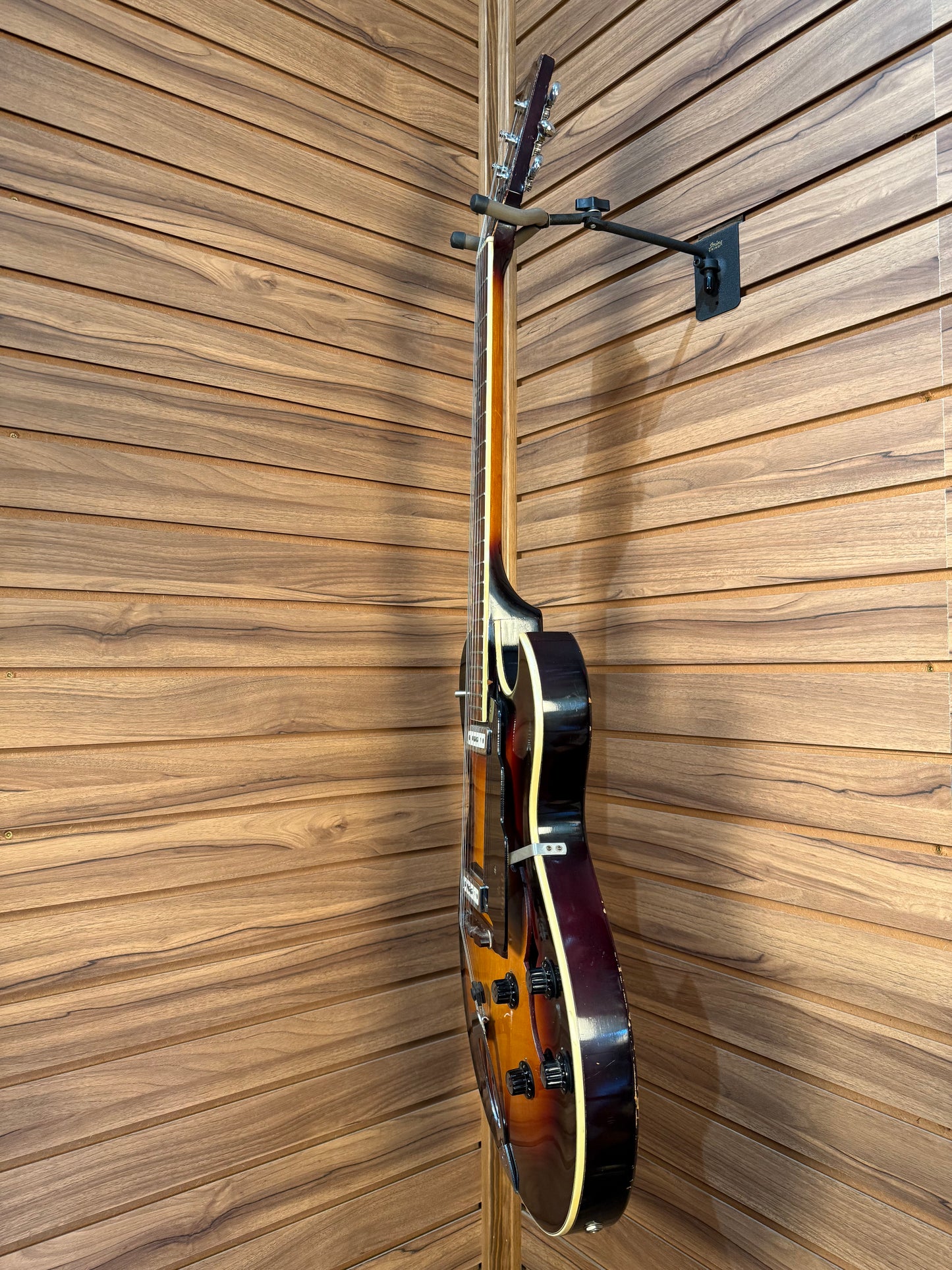 Mid-'60s Guild T-100D - Sunburst