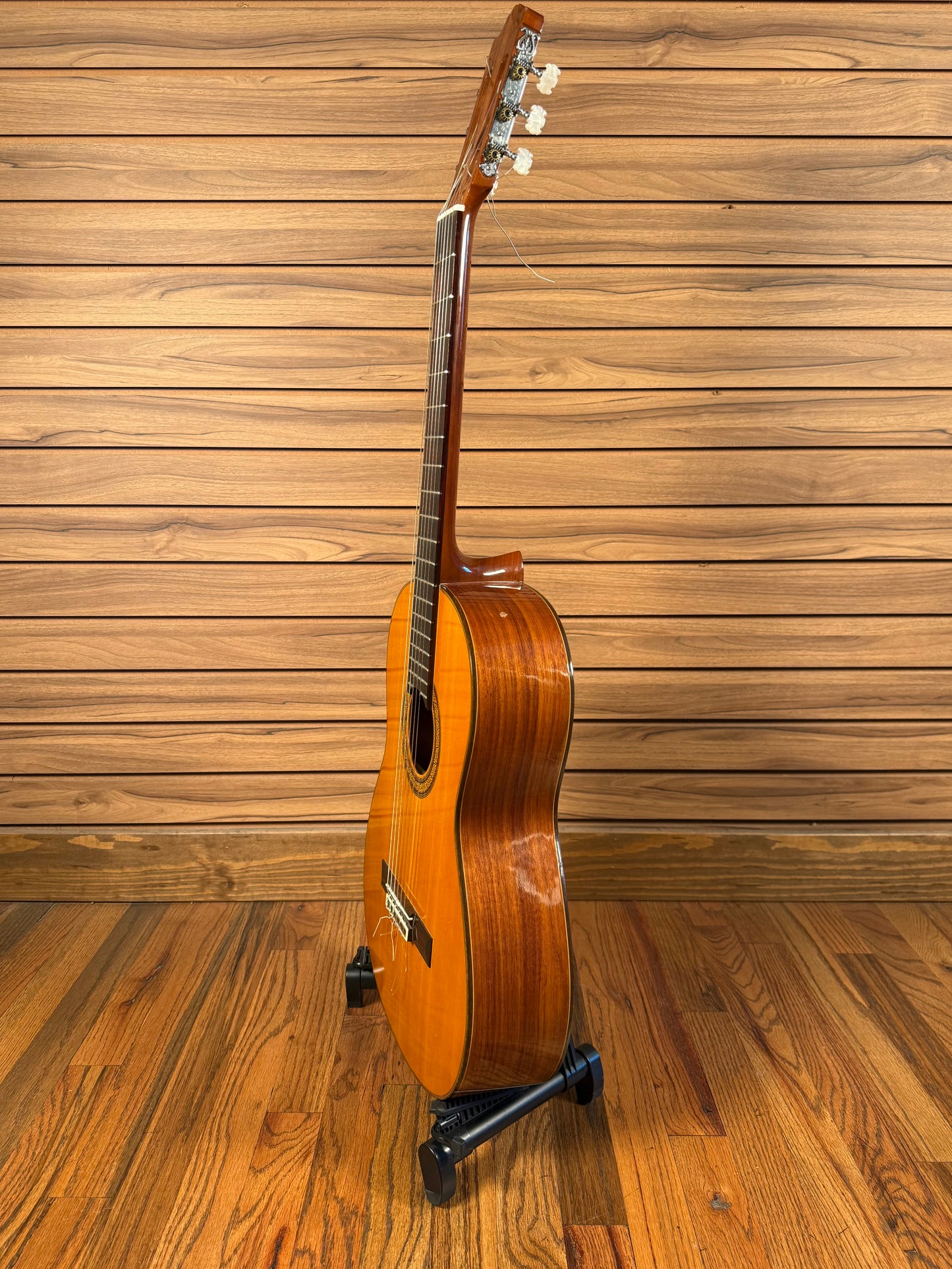 Yamaha G-231 ii Classical Guitar