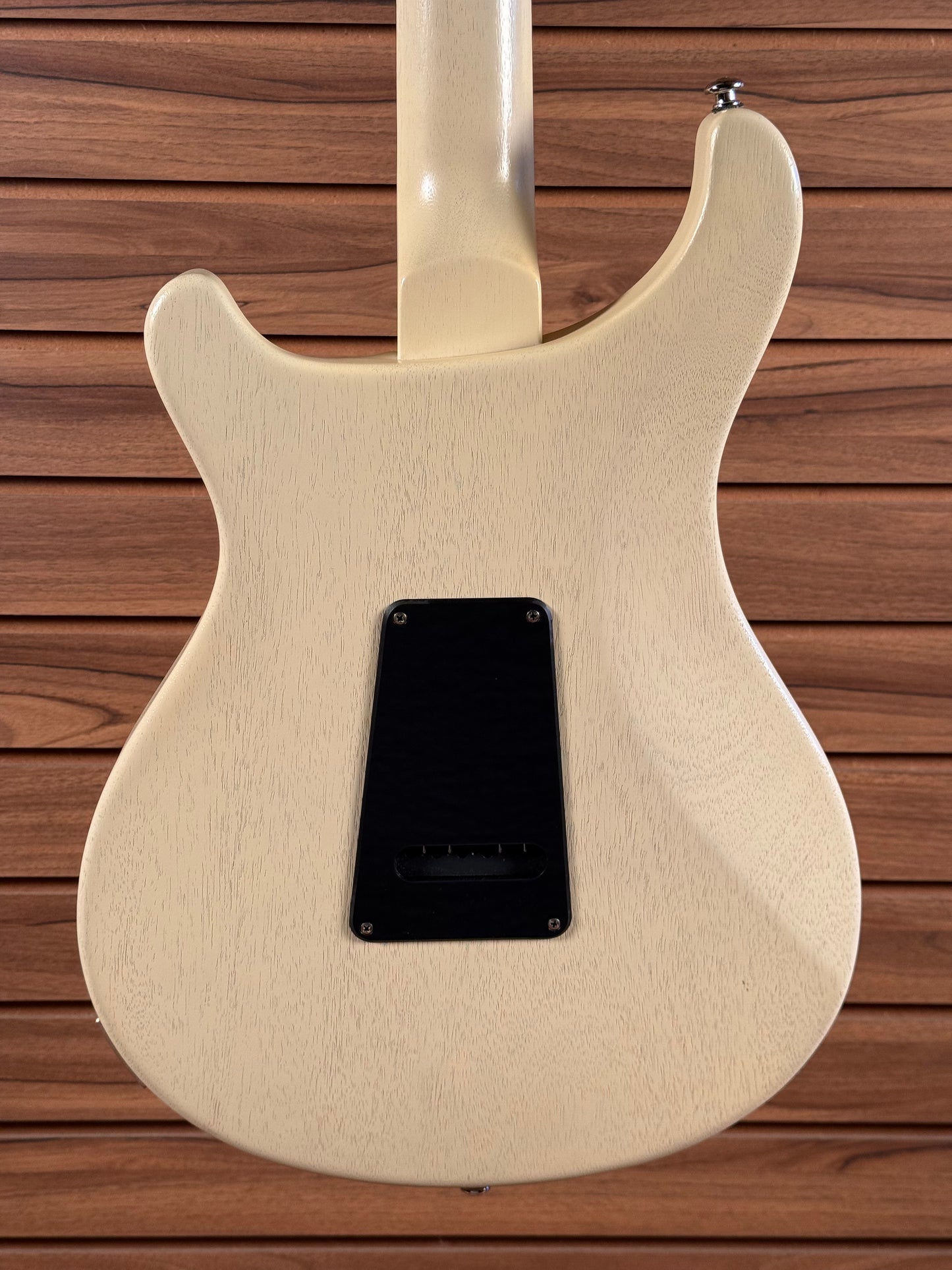 PRS S2 Standard 22 - Antique White Satin