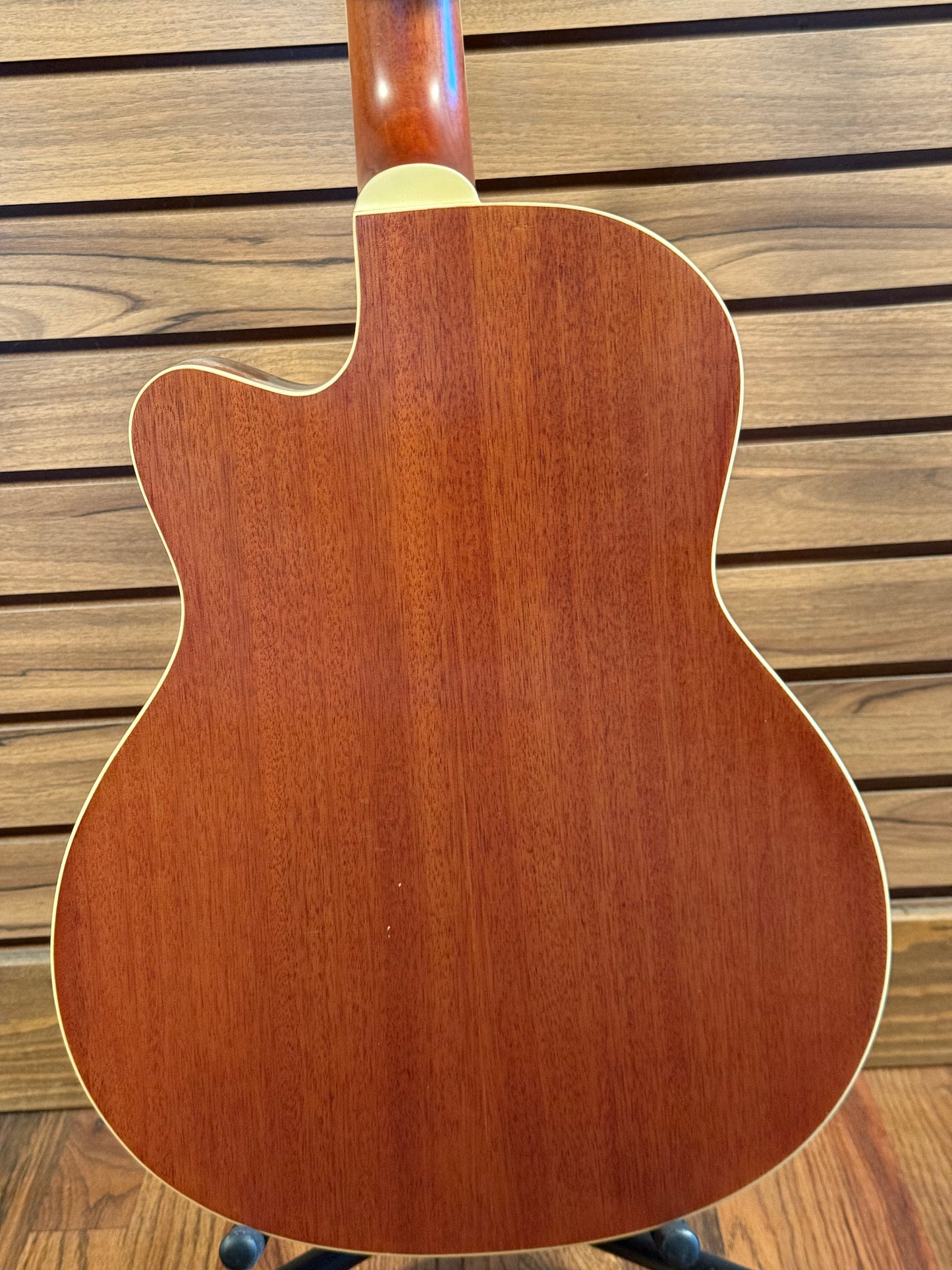 Dean Resonator Cutaway Electric (USED)