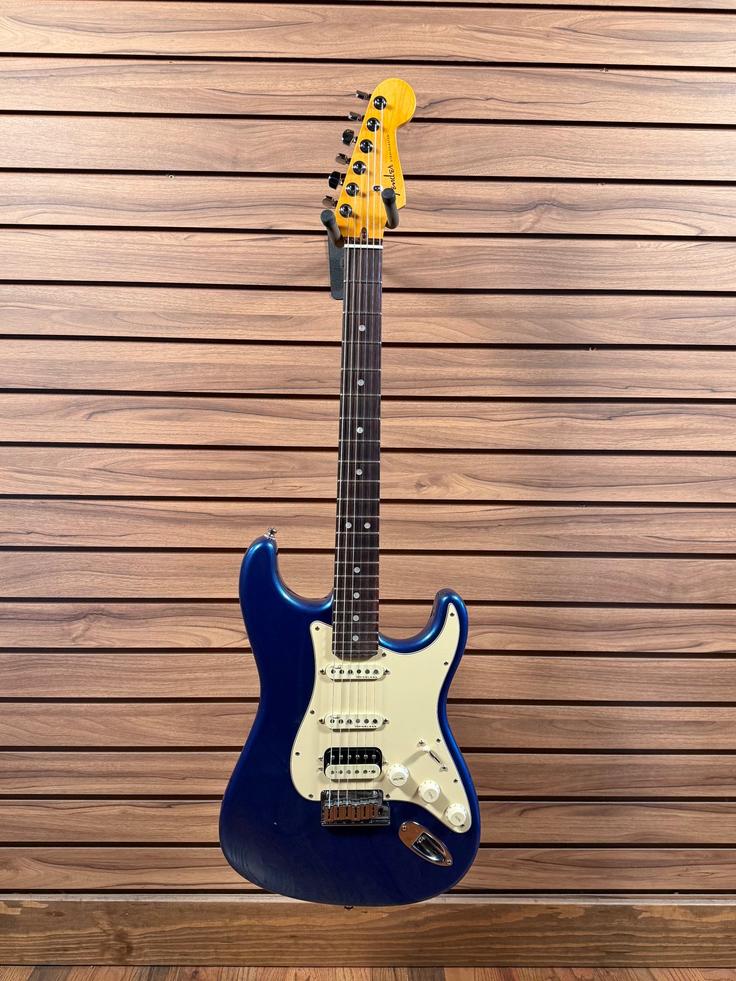 Fender American Ultra Stratocaster HSS - Cobra Blue (USED)