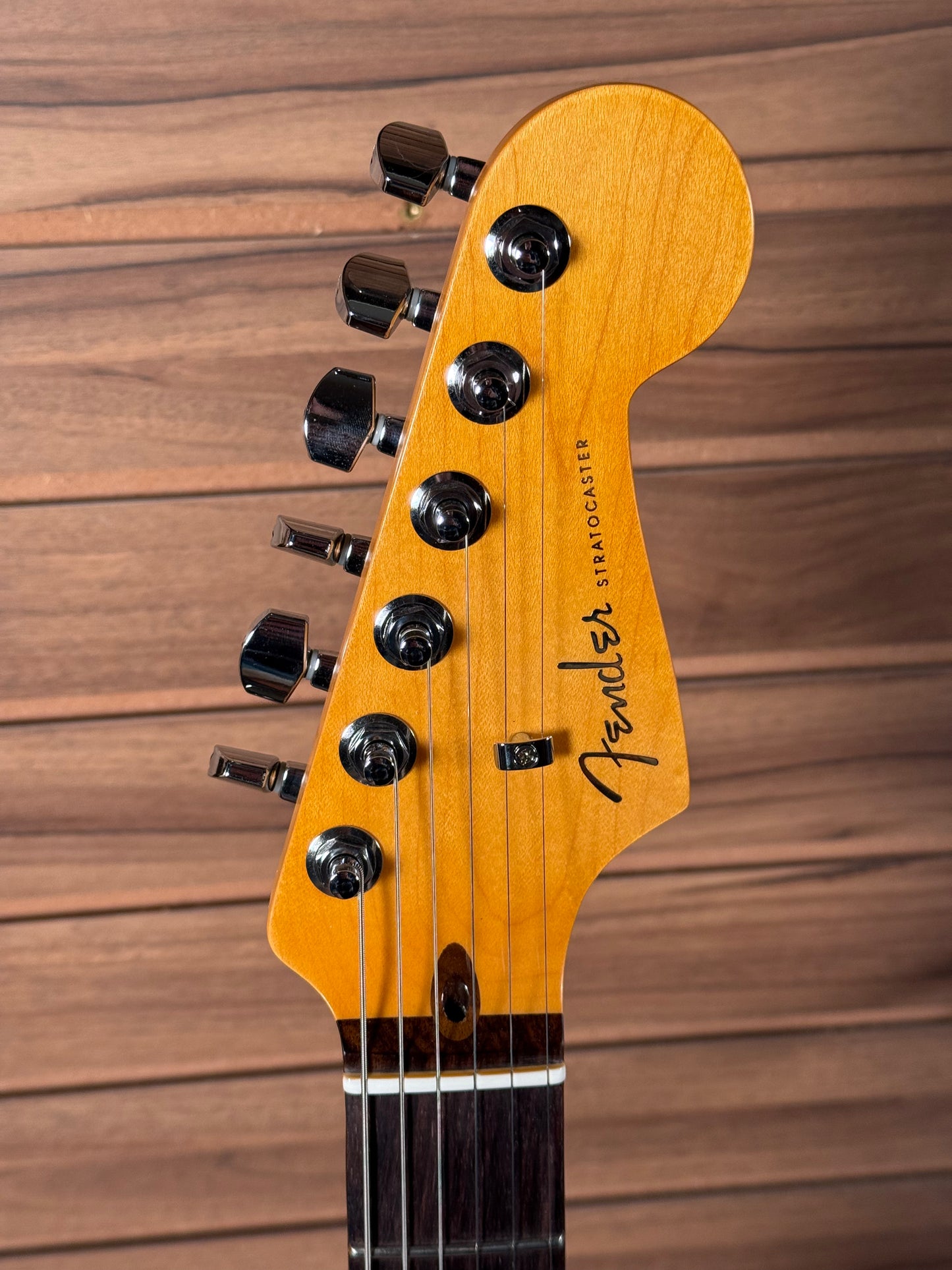 Fender American Ultra Stratocaster HSS - Cobra Blue (USED)