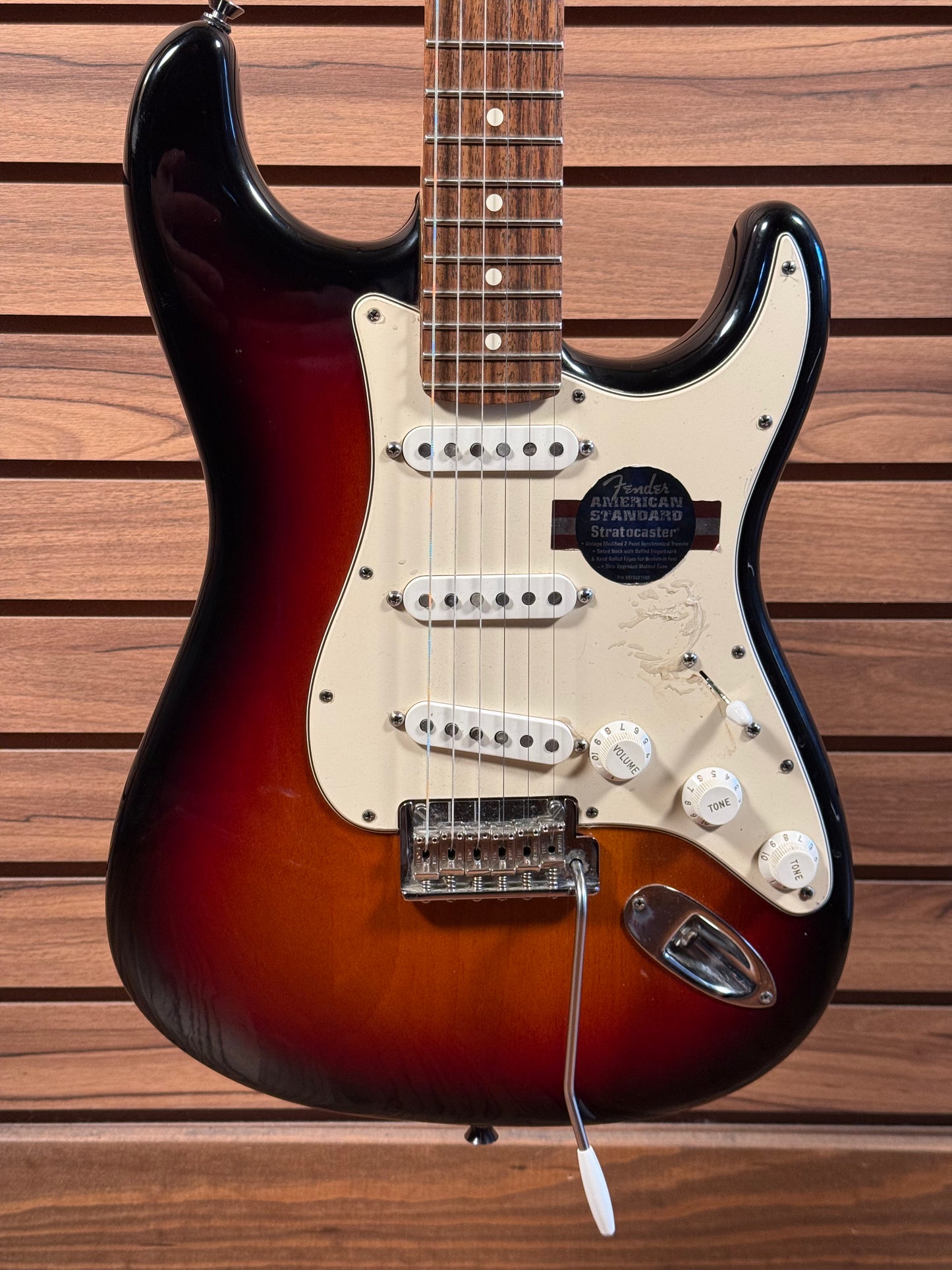 Fender American Standard Stratocaster - Sunburst (USED)